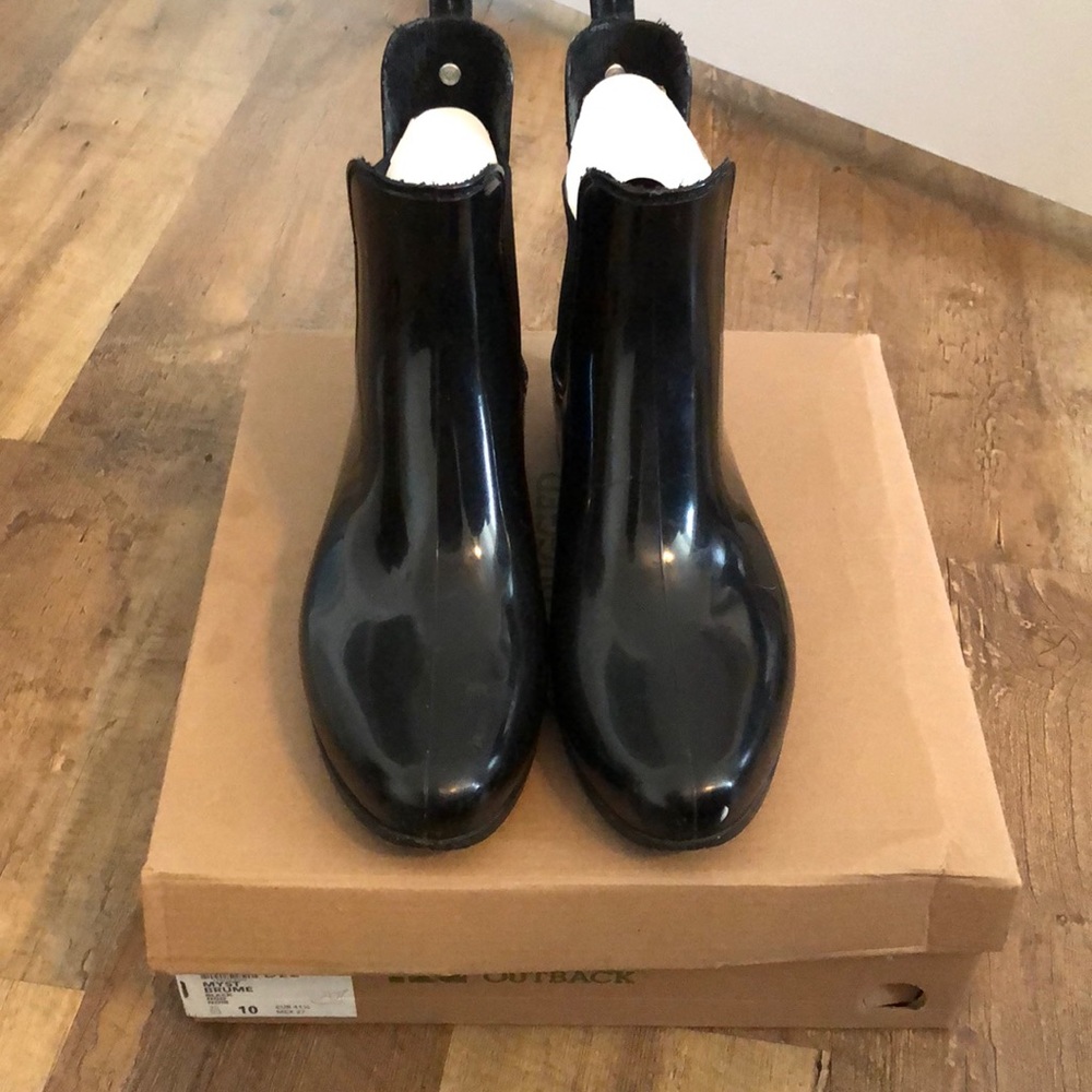 Women’s Black Rain/Snow Boots 🥾